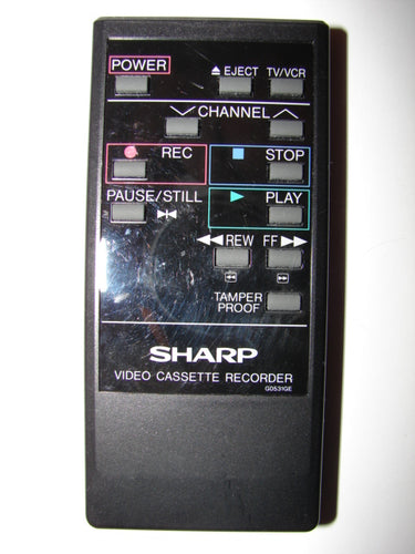 G0531GE Sharp VCR Video Cassette Recorder VHS Remote Control frontal image